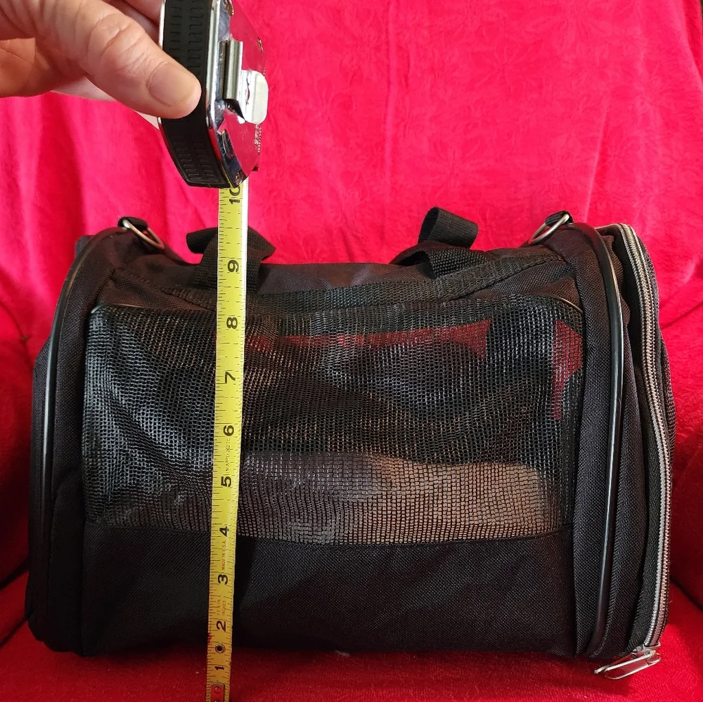Pet carrier